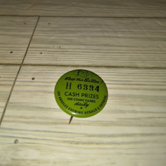 1930s Little Orphan Annie Contest Pinback Los Angeles Evening Herald & Express - Picture 4 of 8